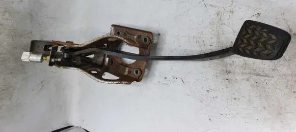 Toyota Corolla E120 E130 Brake pedal NOCODE