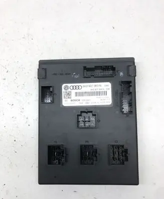 Audi A5 8T 8F Comfort/convenience module 8K0907063N F005V00852
