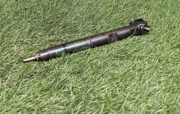 KIA Ceed Fuel injector 338002A780