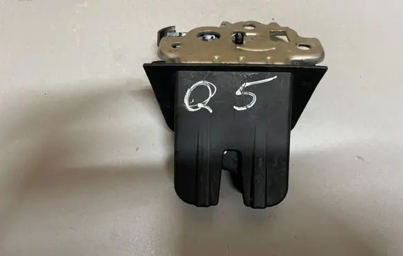 Audi Q5 SQ5 Loading door lock 8R0827505