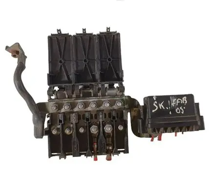 Skoda Fabia Mk1 (6Y) Fuse module 5Z0937548C