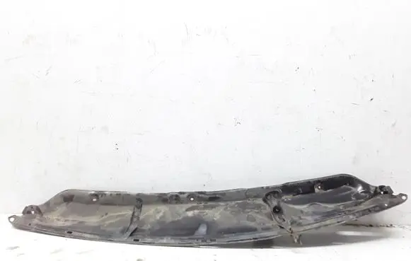 Peugeot 107 Wiper trim