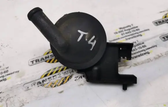 Volkswagen Transporter - Caravelle T4 Coolant heater control valve 701819809F 3701