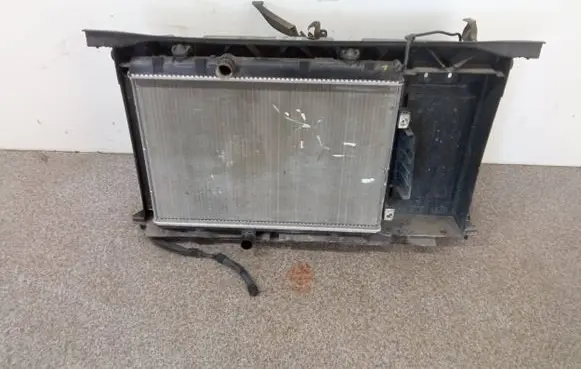Citroen C4 II Coolant radiator