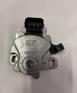 KIA Sportage Gearbox control unit/module 427002D010