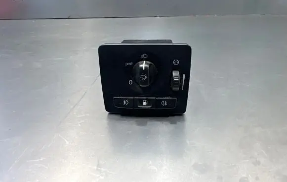 Volvo V50 Light switch 30739299 08W351 19206
