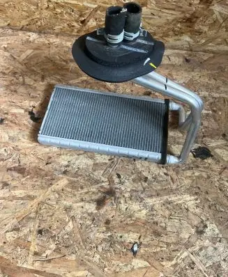 Ford Focus Heater blower radiator