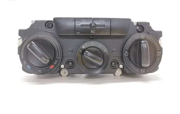 Skoda Octavia Mk2 (1Z) Climate control unit 74858110