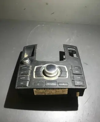 Head unit multimedia control