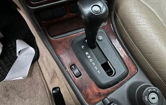 Saab 9-5 Gear shifter/selector 