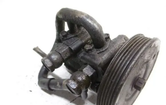 Mazda 626 Power steering pump G23832600F