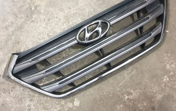 Hyundai Tucson TL Front bumper upper radiator grill 86351D7100
