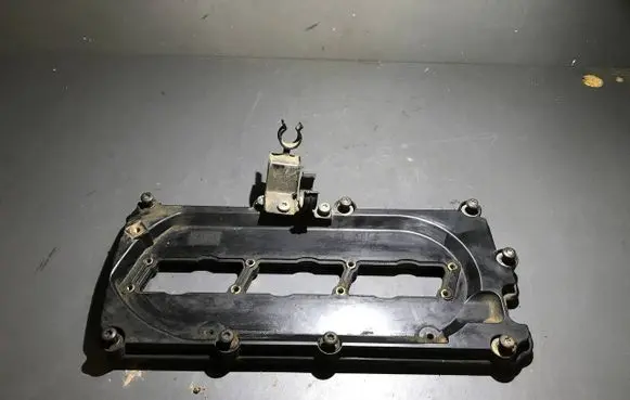 Rocker cam cover