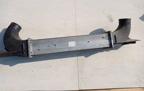 Opel Omega B1 Intercooler radiator