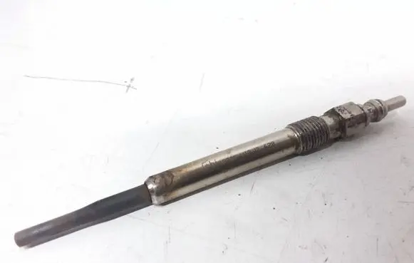 Audi A6 S6 C5 4B Glow plug 