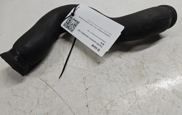 Volvo S70 V70 V70 XC Engine coolant pipe/hose 9161826