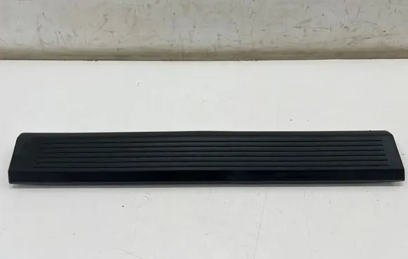 Nissan X-Trail T33 Front sill trim cover 769516RN0A