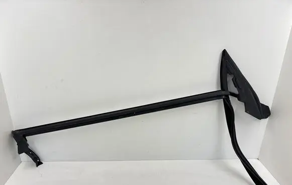 BMW M4 G82 G83 Rubber seal front coupe door window 7482707