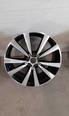 Volkswagen New Beetle R19 alloy rim 