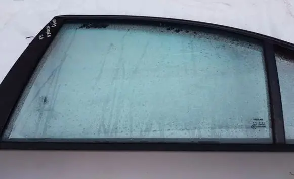Nissan Primera Rear door window glass