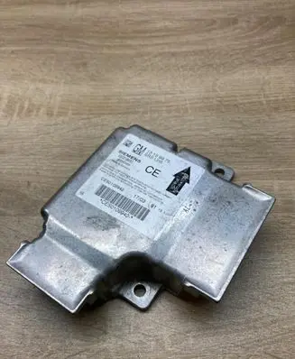 Opel Zafira B Airbag control unit/module 13188856