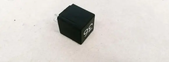 Volkswagen PASSAT B4 Other relay 3A0951307 3SB00488504