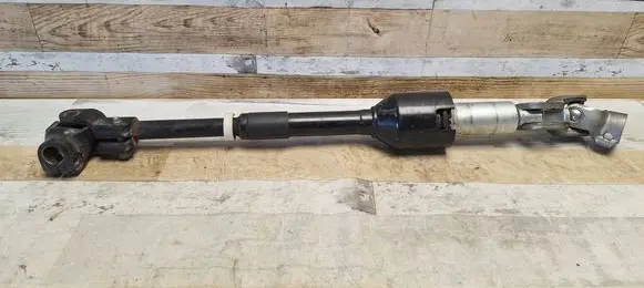 Infiniti Q50 Steering wheel axle