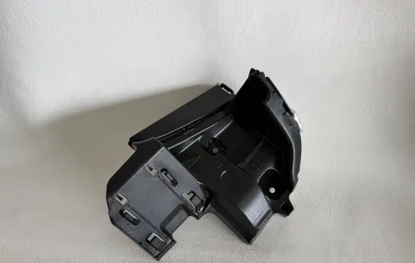 Audi e-tron Rear bumper mounting bracket 4KE807366
