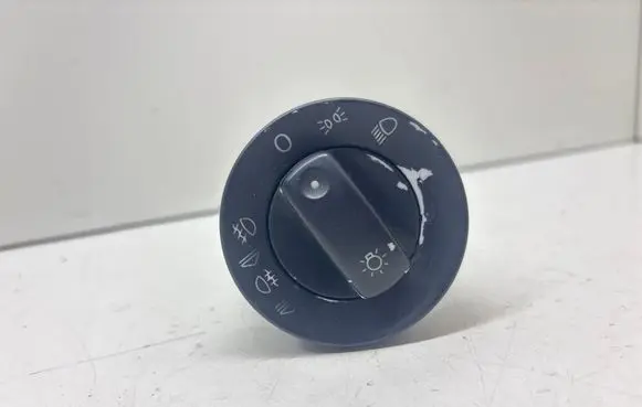 Audi A4 S4 B7 8E 8H Light switch 8E0941531C