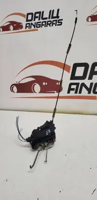Mitsubishi Outlander Front door lock 3111