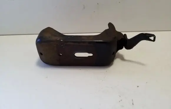 Toyota Hilux (AN120, AN130) Engine mounting bracket