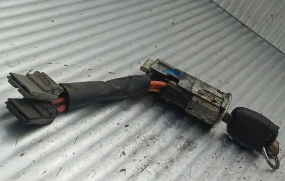 Renault Scenic I Ignition lock 3A509A