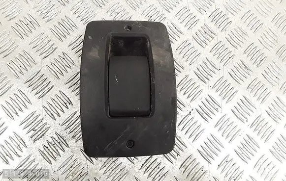 Loading door interior handle