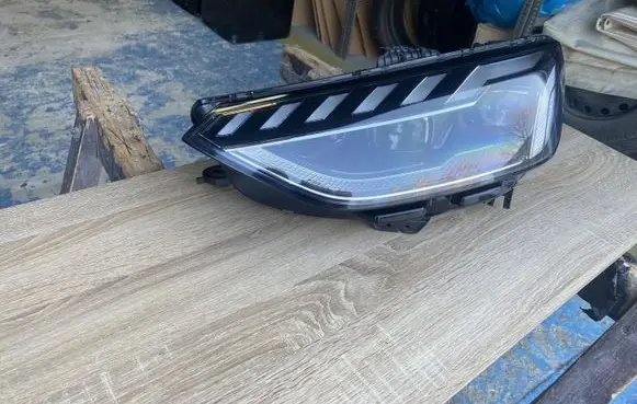 Audi A4 S4 B9 8W Headlight/headlamp 8W0941035D 8W0941033D