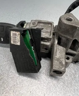 Toyota Avensis T250 Ignition lock ---