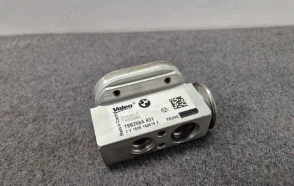 Air conditioning (A/C) expansion valve