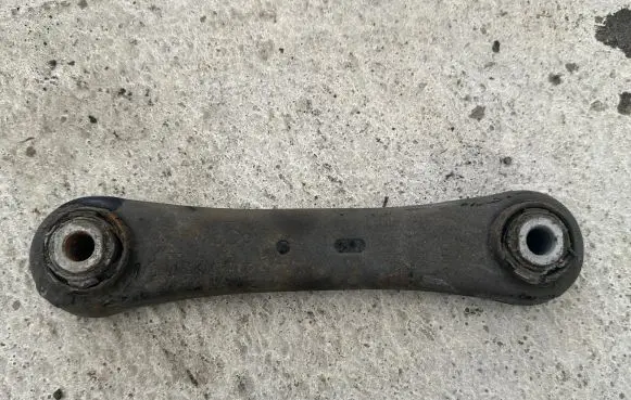 Volvo XC60 Rear control arm 6G915K743