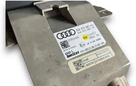 Audi Q2 - Screen/display/small screen 81A919603
