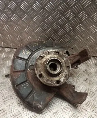 Volkswagen Caddy Front wheel hub