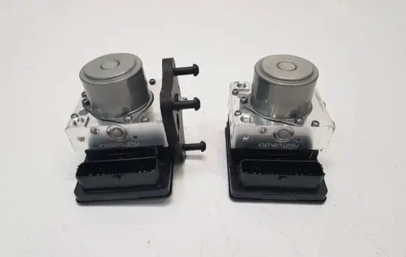Mercedes-Benz C W205 Master brake cylinder
