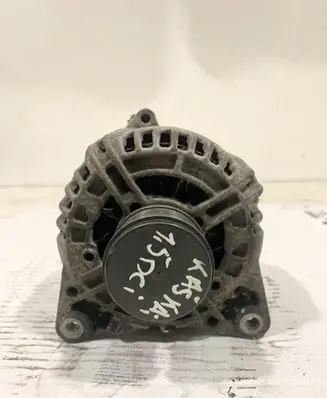 Nissan Qashqai Generator/alternator 0124525140