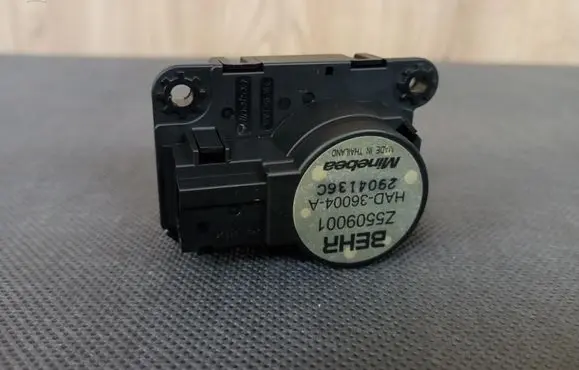 Citroen DS5 A/C air flow flap actuator/motor Z5509001 HAD36004A