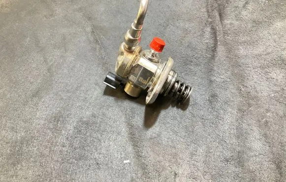Ford Puma Fuel injection high pressure pump H6BG9D378AA