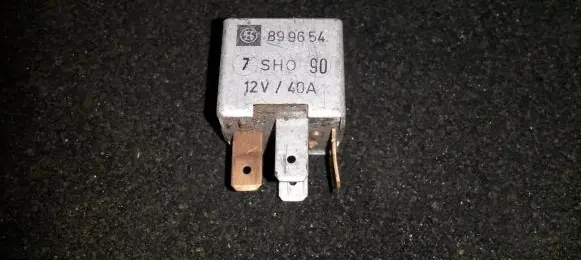 Volkswagen Golf IV Other relay 141951253b 899654