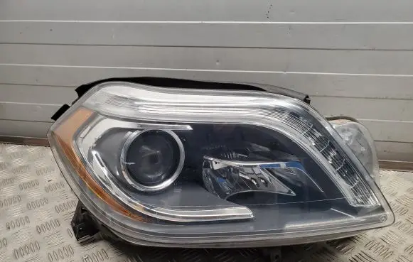 Mercedes-Benz GL X166 Headlight/headlamp A1668202661 A1669002800