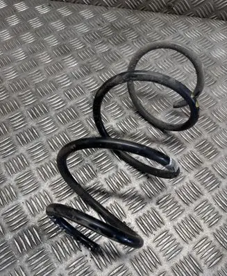 Mercedes-Benz A W176 Front coil spring 