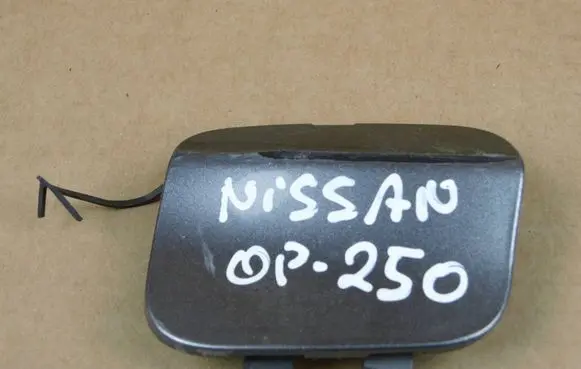 Nissan Juke I F15 Front tow hook cap/cover 622A01KA0A