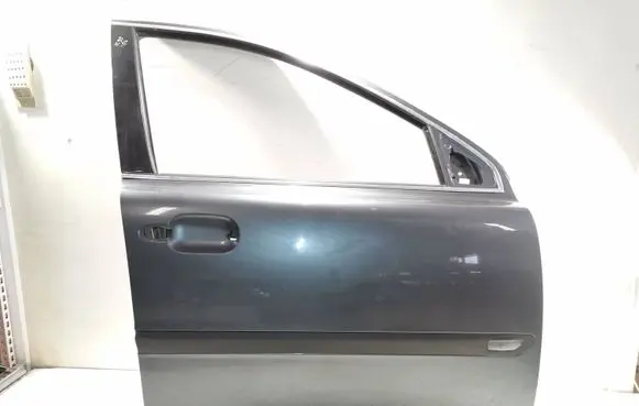 Volvo XC90 Front door