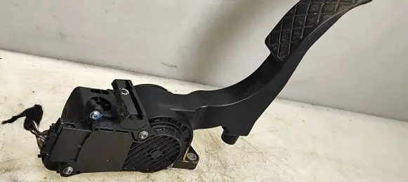 Volkswagen Polo IV 9N3 Accelerator throttle pedal 6Q1721503H 0280755055 691207526