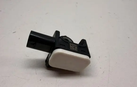 Dodge Durango III Airbag deployment crash/impact sensor 56054085AA A1668210151